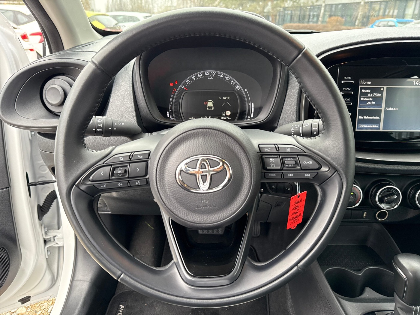 Toyota Aygo Play AUTOMATIK*LED*KAMERA*KLIMA*BLUETOOTH - Image 9