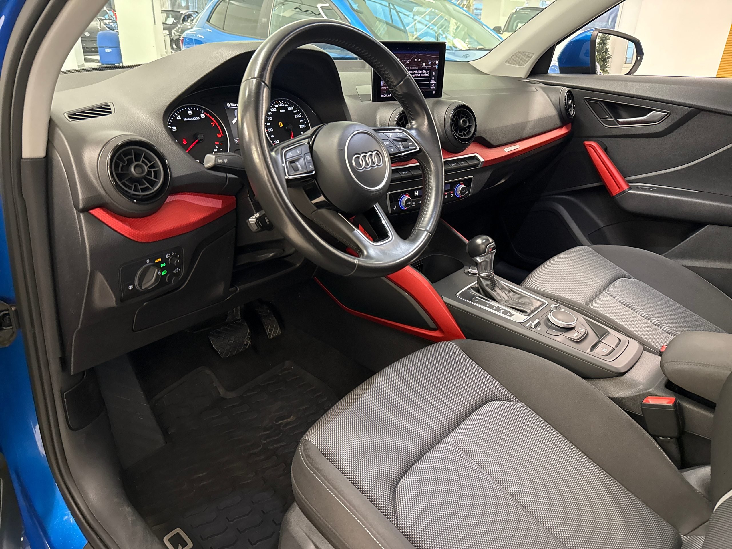 Audi Q2 1.4 TFSI sport PANO*S-LINE*8-FACH BEREIFT*LED* - Image 6