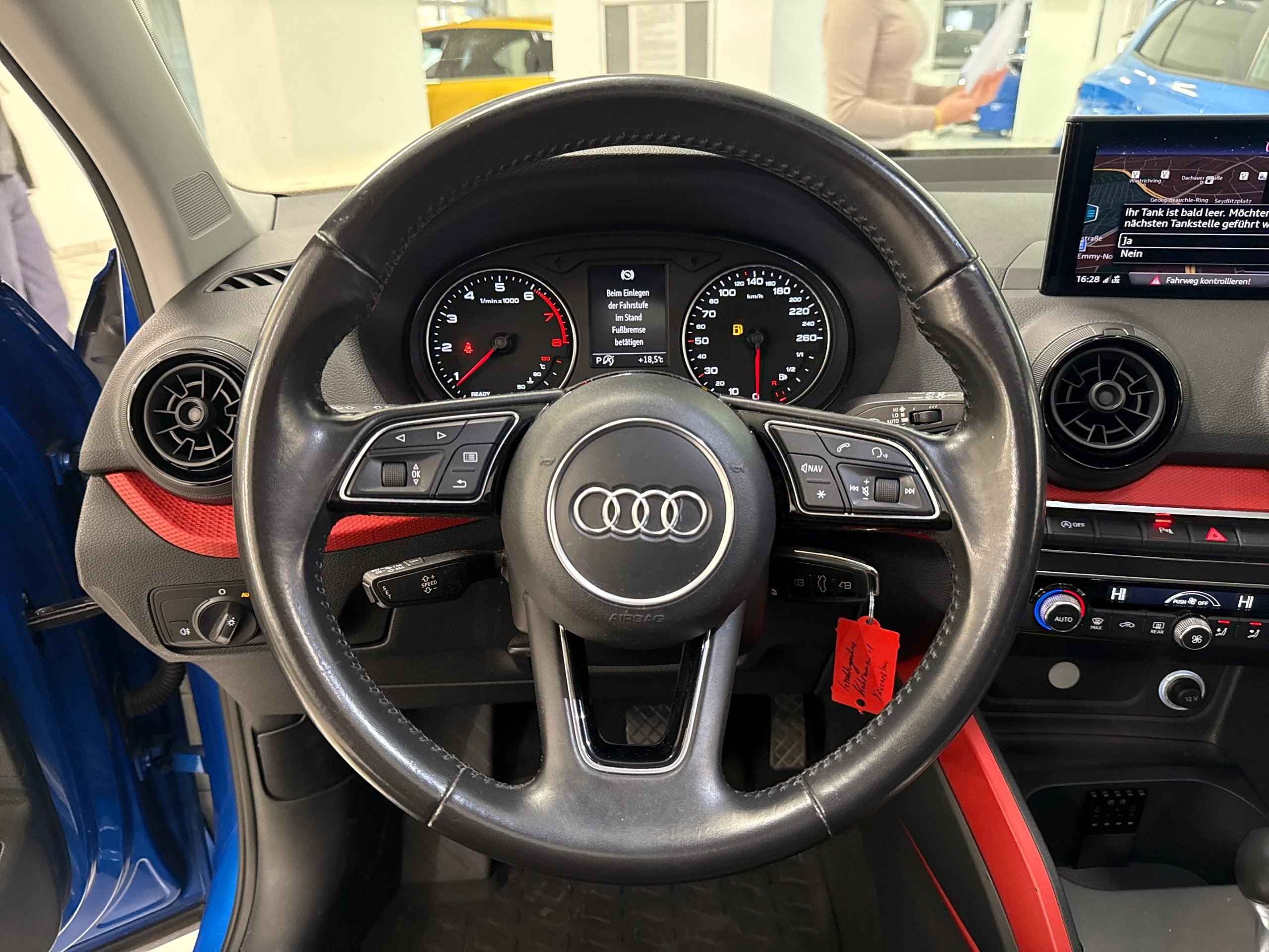 Audi Q2 1.4 TFSI sport PANO*S-LINE*8-FACH BEREIFT*LED* - Image 8