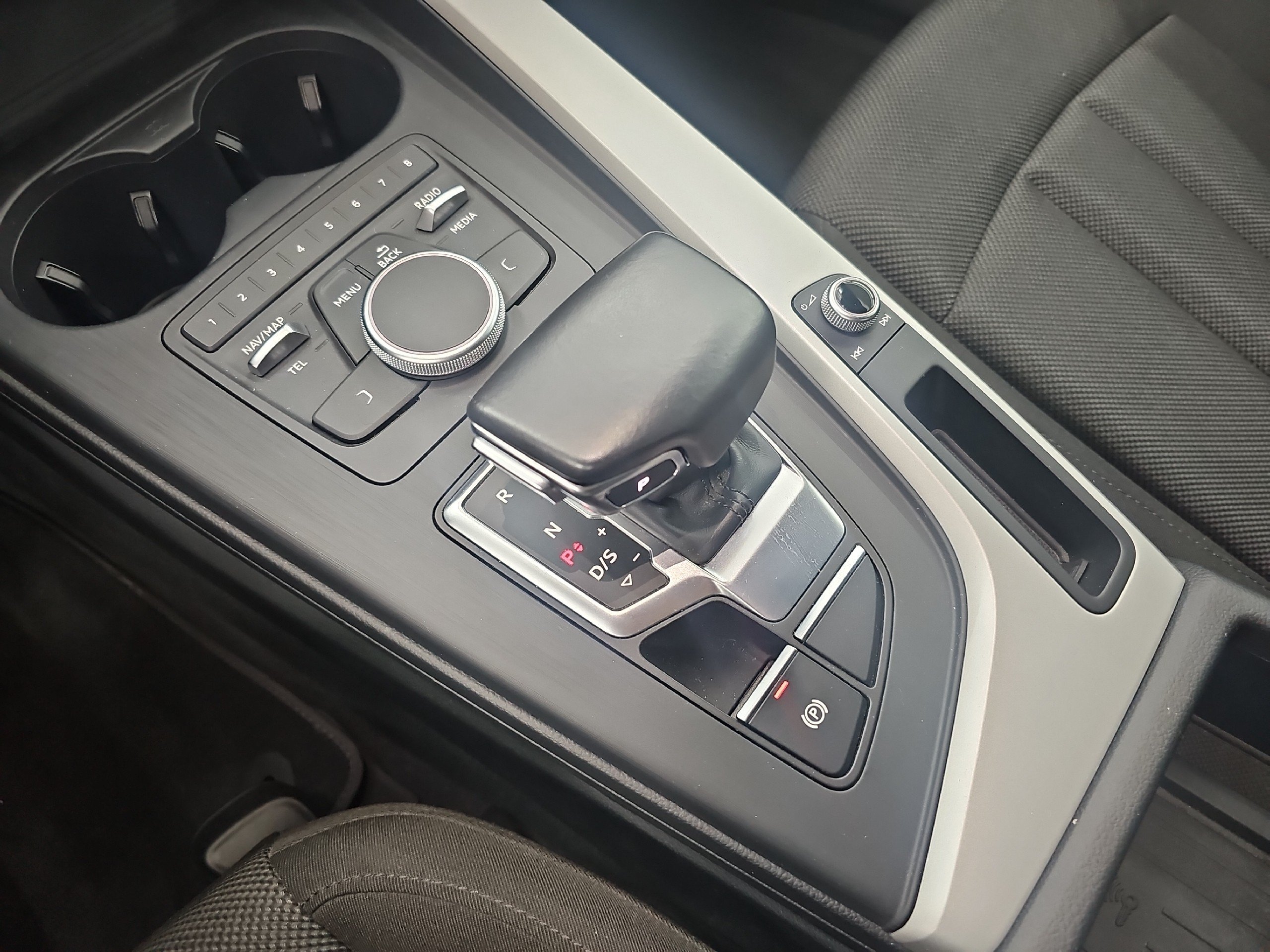 Audi A5 Sportback 2.0 35 TDI Navi SHZ KlimaA LM PDC - Image 11