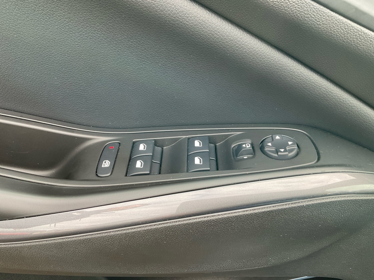 Opel Grandland 1.6 Plug-in Ultimate Voll*Memory*Navi*u - Image 12