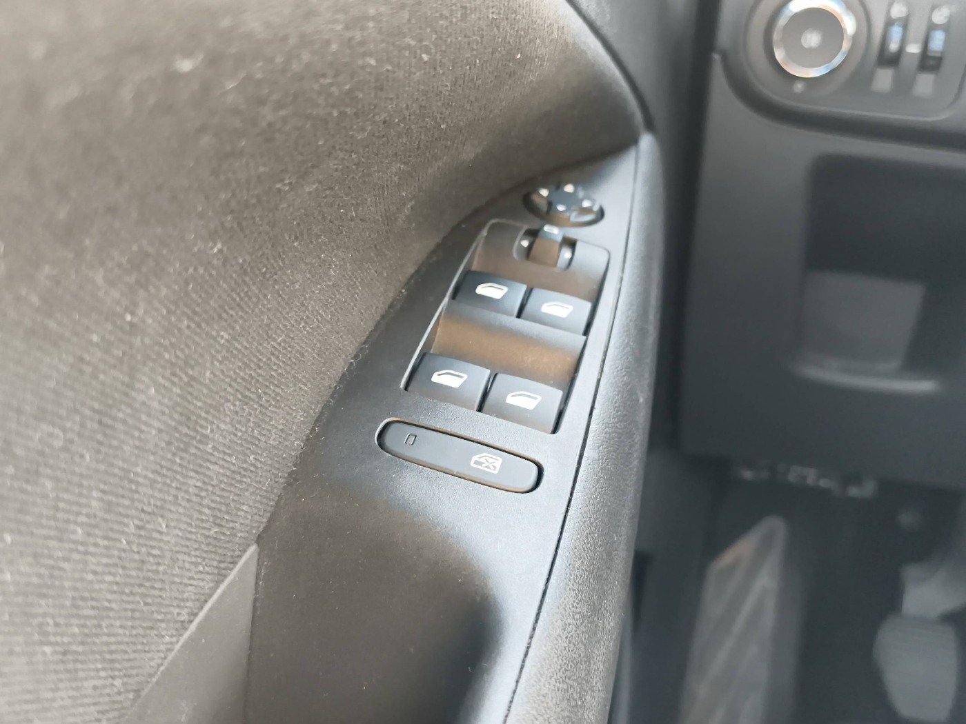 Opel Crossland 1.2 Parkhilfe vo+hi*Sitzheizung*uvm. - Image 12