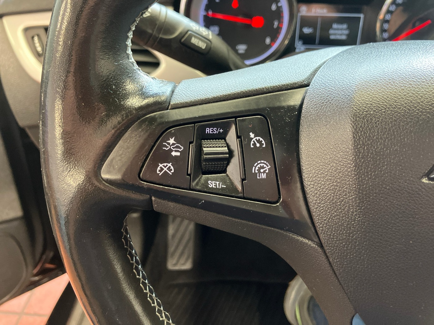 Opel Astra ST 1.4 Turbo Automatik GS Line TopAusstattu - Image 14