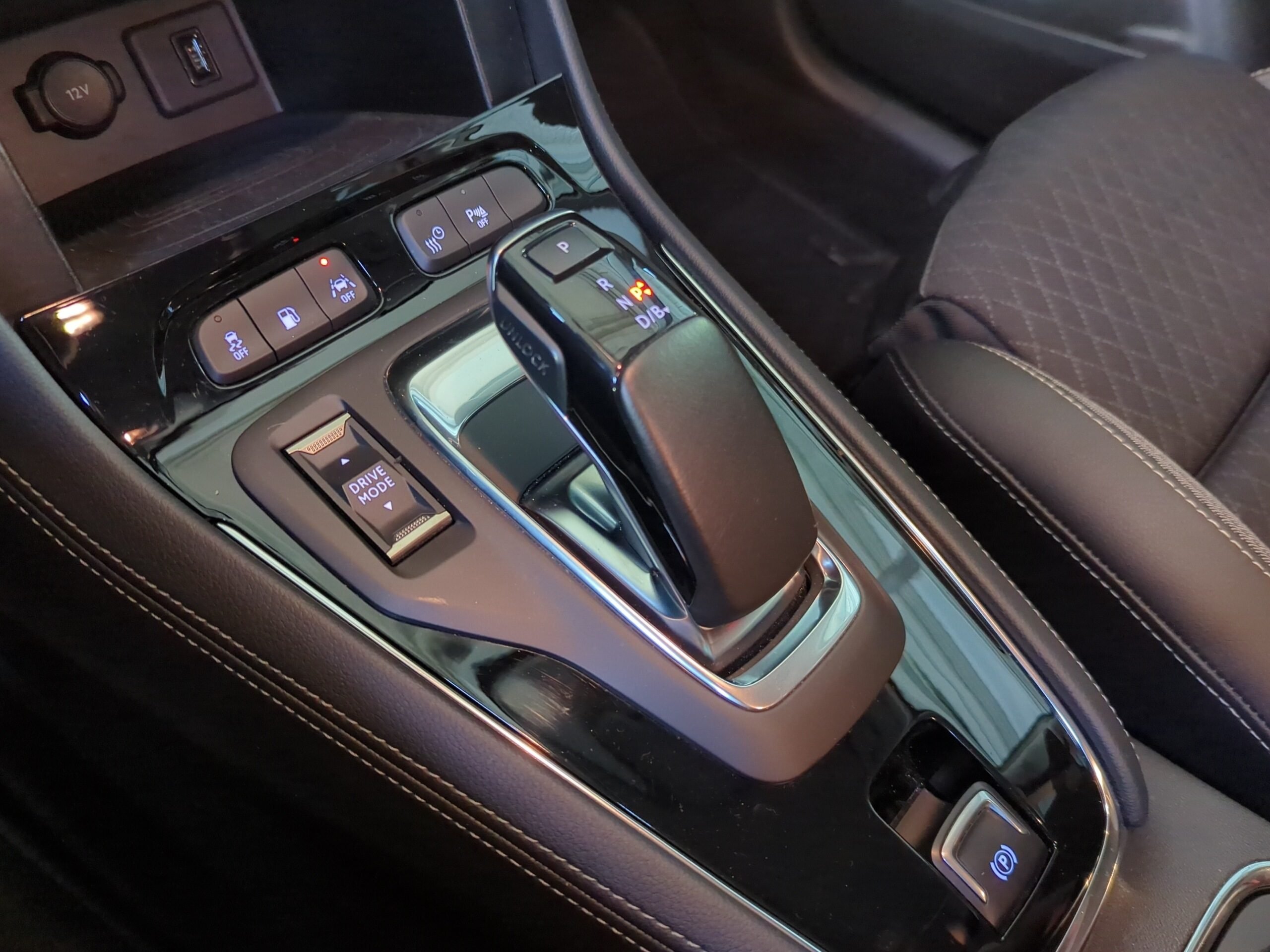 Opel Grandland Elegance KAMERA*KLIMAAUT.*APPLE-CARPLAY - Image 11