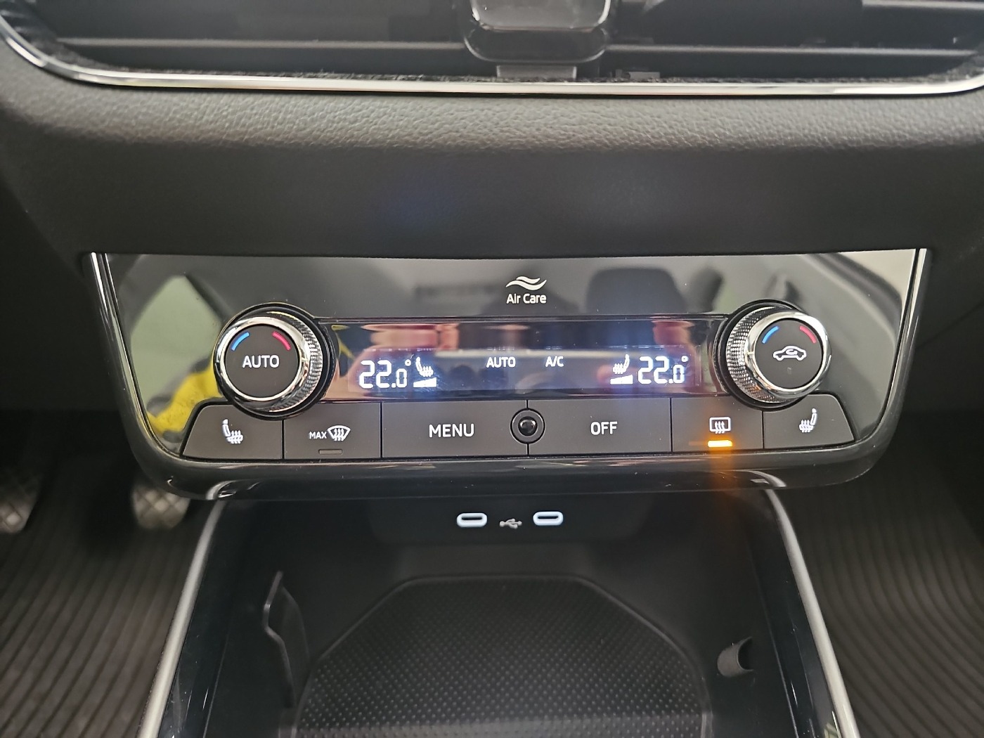 Skoda Fabia 1.0 TSI Style LED Navi SHZ Winterp. KlimaA - Image 10