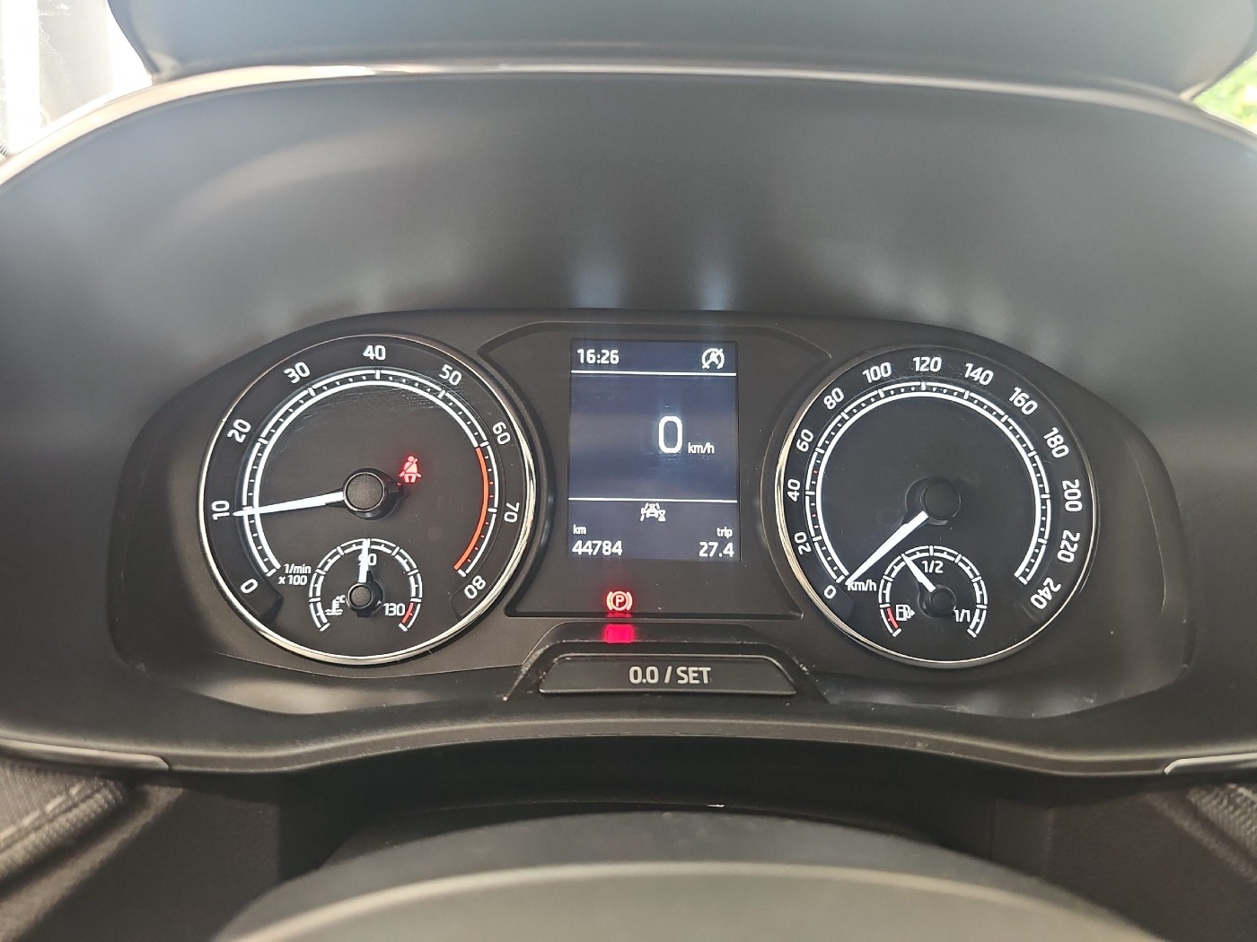 Skoda Fabia 1.0 TSI Style LED Navi SHZ Winterp. KlimaA - Image 8