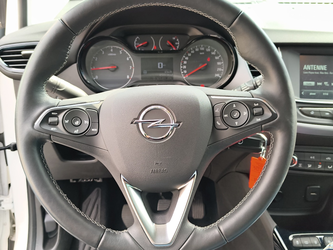 Opel Crossland 1.2 Turbo Sitzheizung, Top Zustand - Image 7