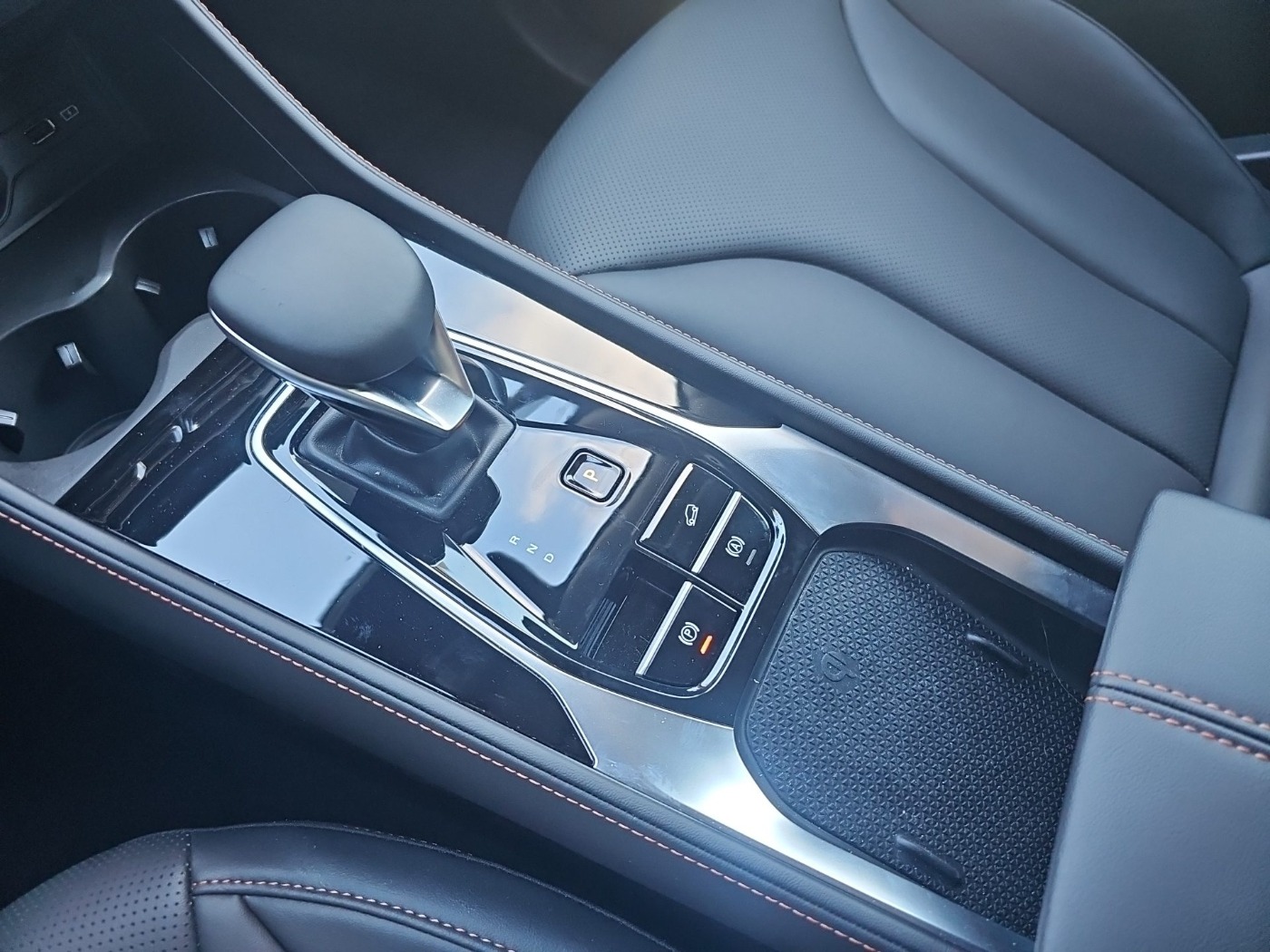 MG HS PHEV Luxury LED*NAVI*KEYLESS-GO*LEDER*KLIMAAUT - Image 11