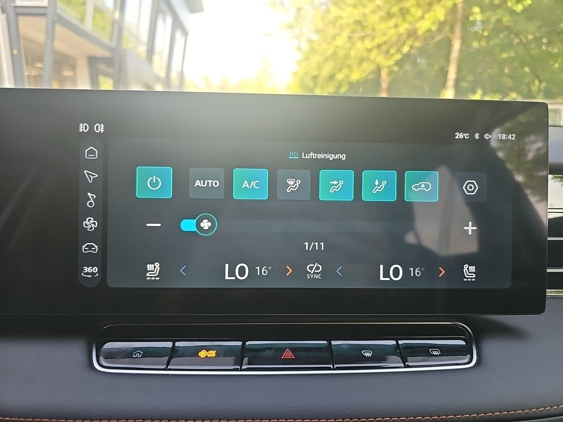 MG HS T 1.5 Turbo GDI W Luxury ACC LED Navi Pano SD - Image 10