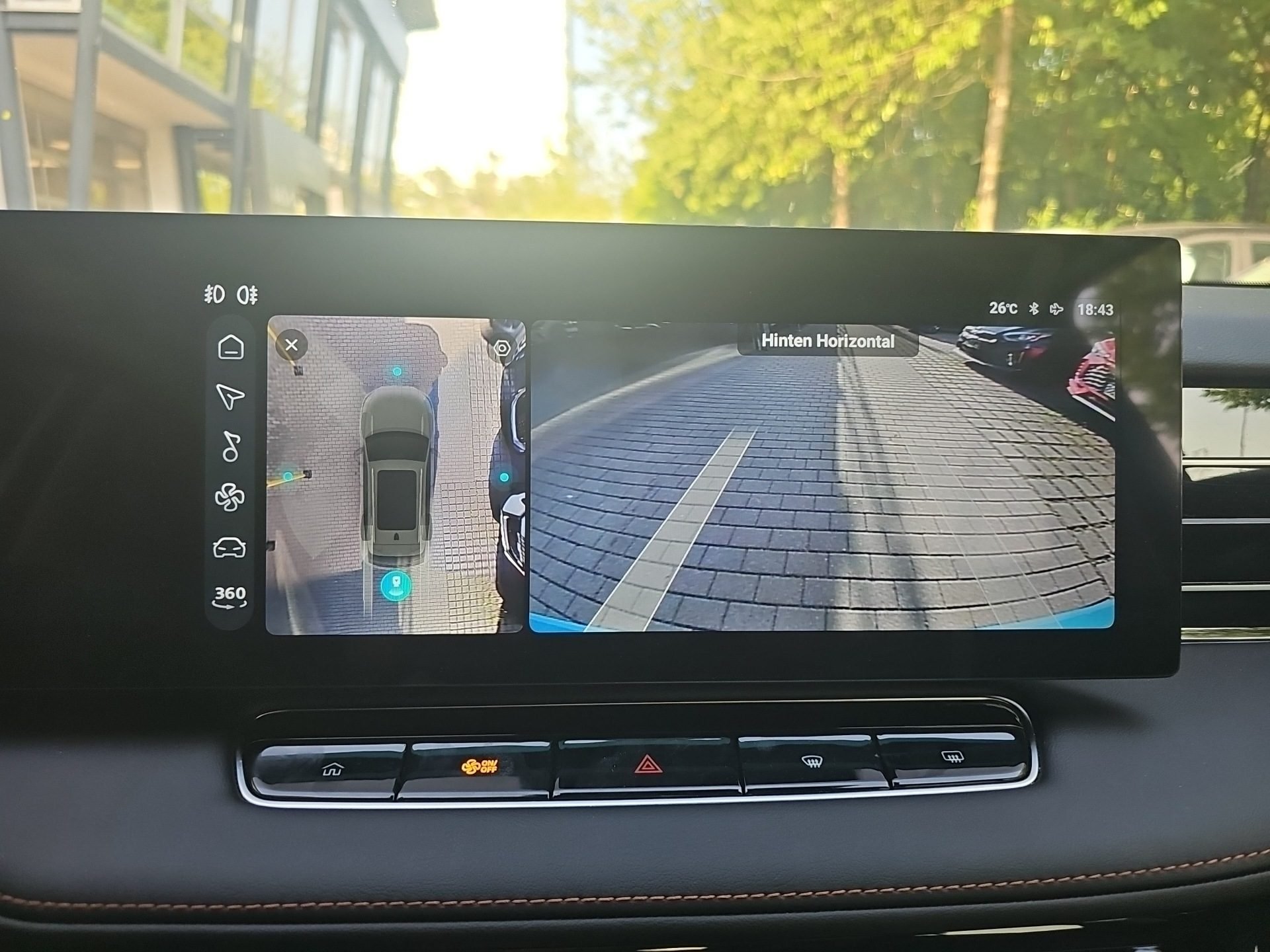 MG HS T 1.5 Turbo GDI W Luxury ACC LED Navi Pano SD - Image 13