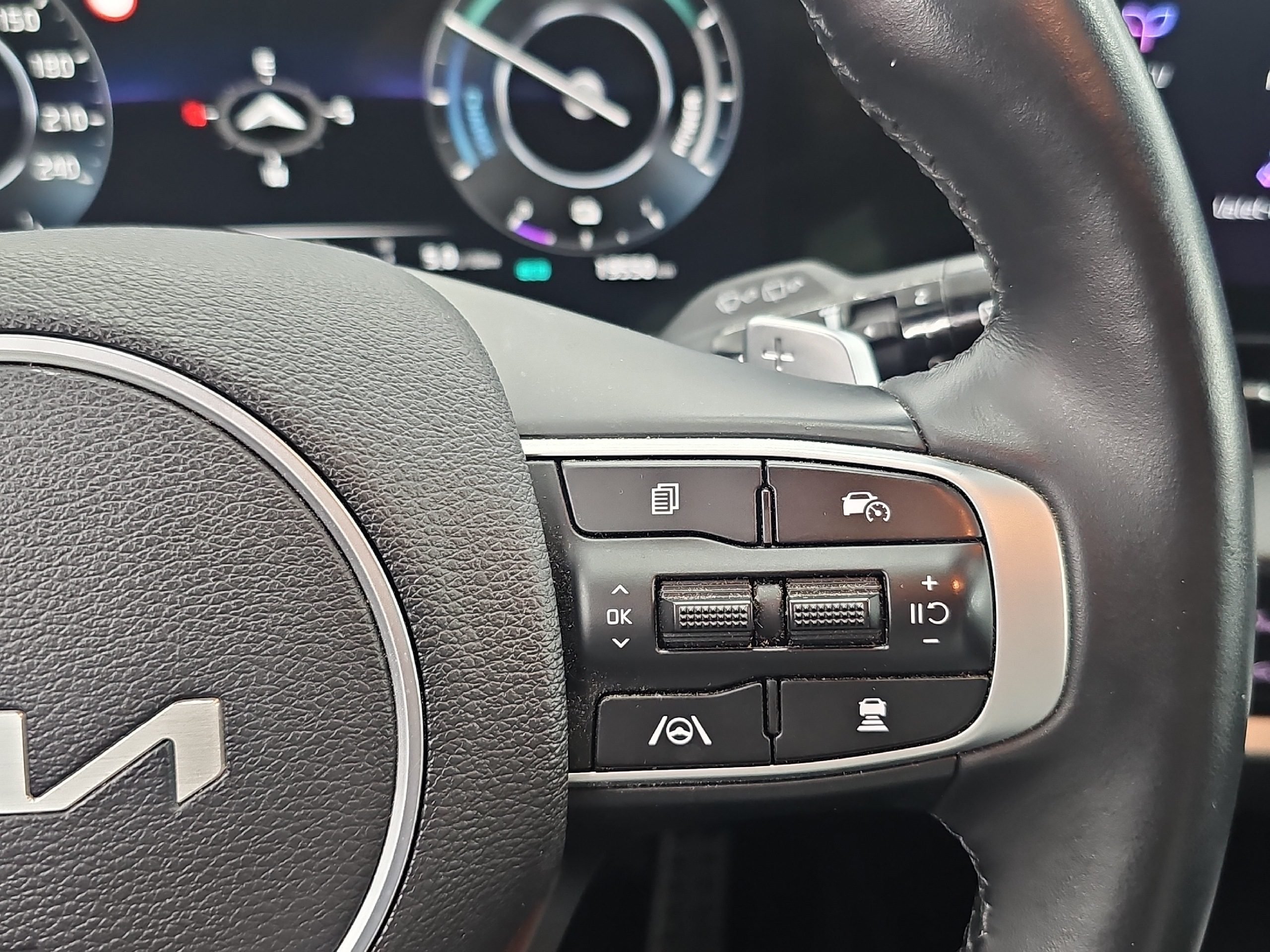 KIA Sportage GT-Line LED*NAVI*KAMERA*TOTWINKEL-ASS* - Image 13