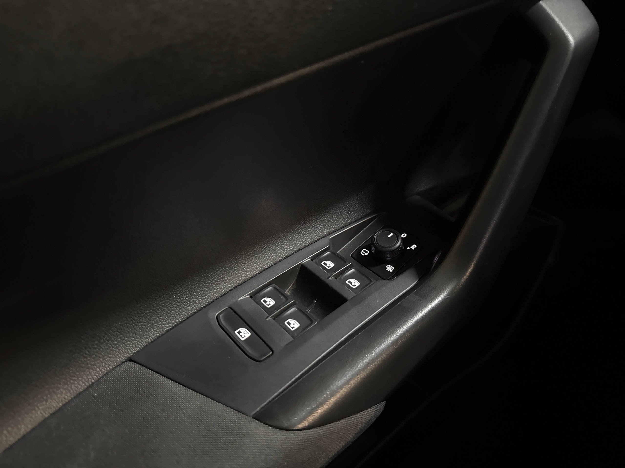 VW Taigo 1.0 TSI Life LED*LM-FELGEN*TEMPOMAT* - Image 12