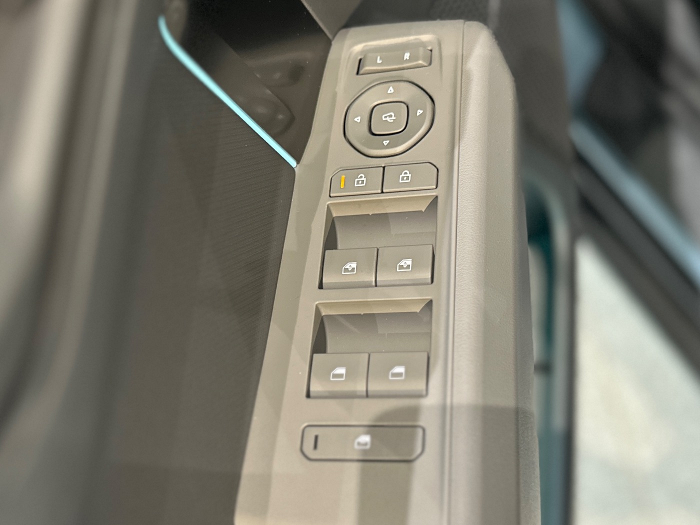 KIA EV3 81.4kWh Earth ACC KAM SpurH LM Leder Navi - Image 12