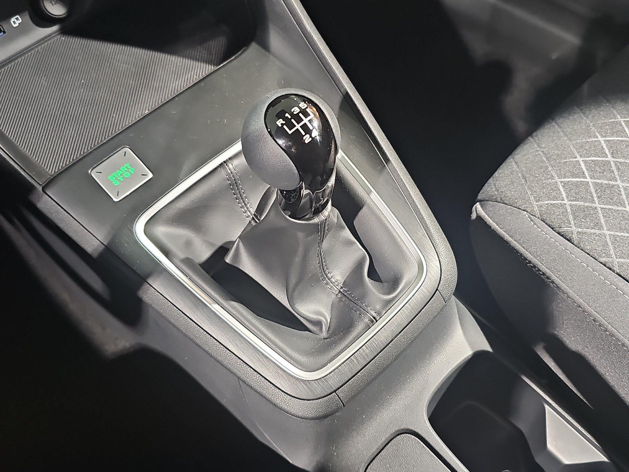 MG ZS Standard NAVI*KLIMA*KAMERA*PDC*APPLE-CARPLAY - Image 11