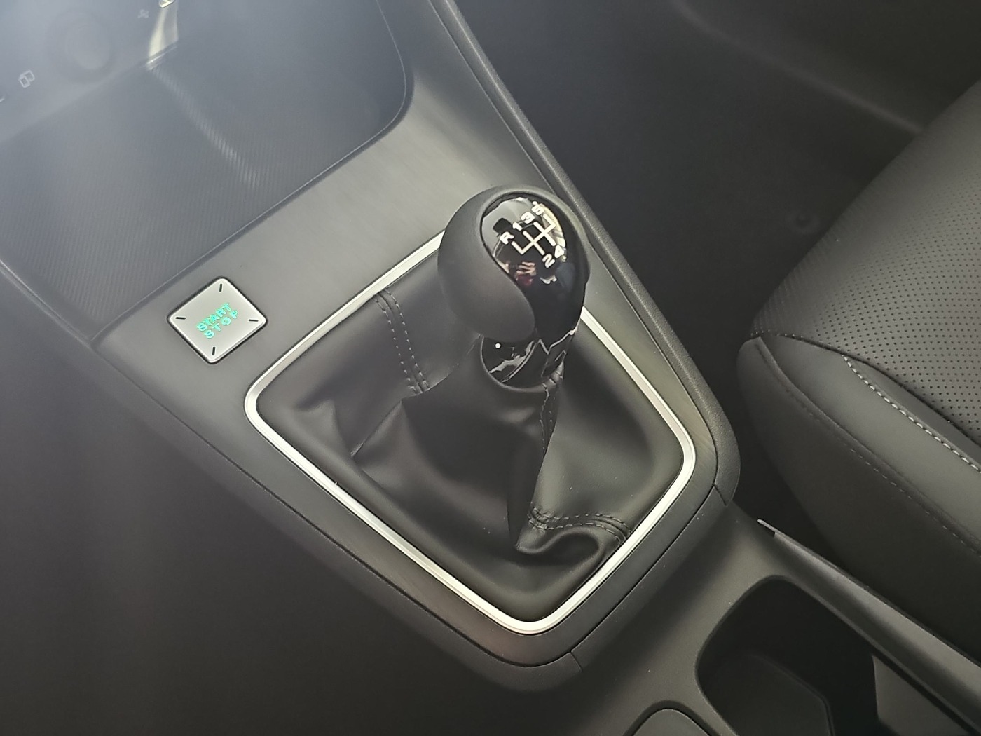 MG ZS Comfort LED*KEYLESS-GO*USB*APPLE CARPLAY - Image 11