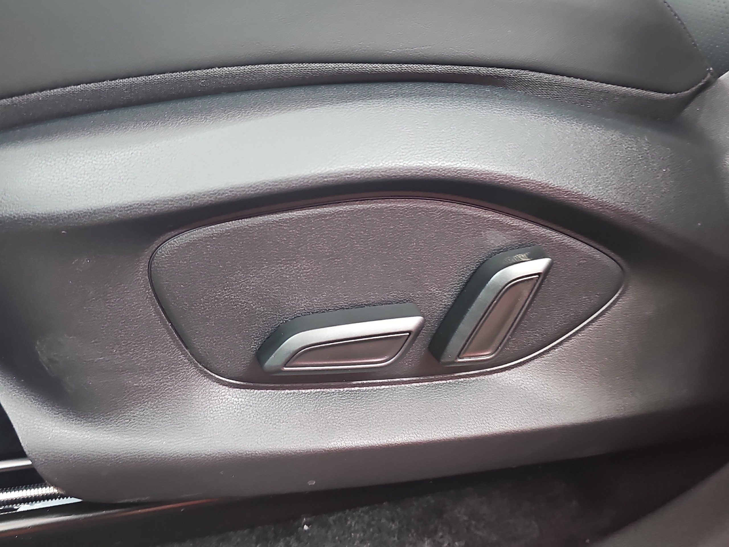 MG ZS 1.5 + W Luxury LED Navi SHZ 360 Fernlichtass. - Image 13