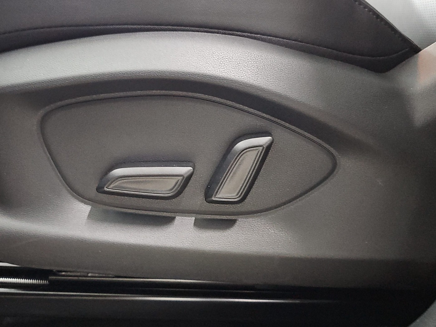 MG ZS Luxury LED*NAVI*360°KAMERA*KEYLESS-GO* - Image 15