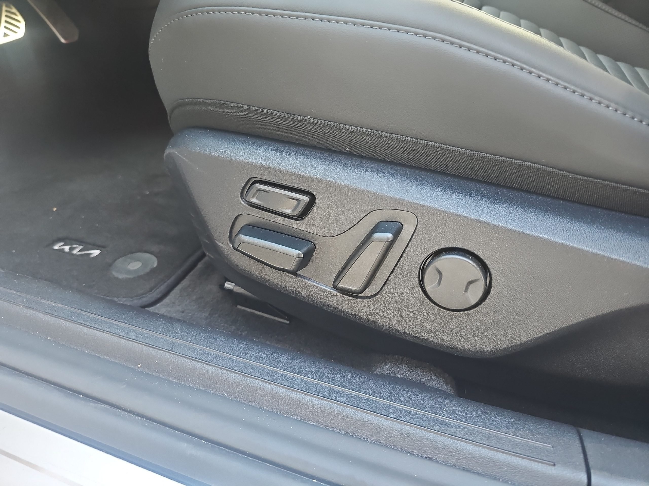 KIA EV4 Fastback Elektro 81 W GT-Line ACC LED Navi - Image 14