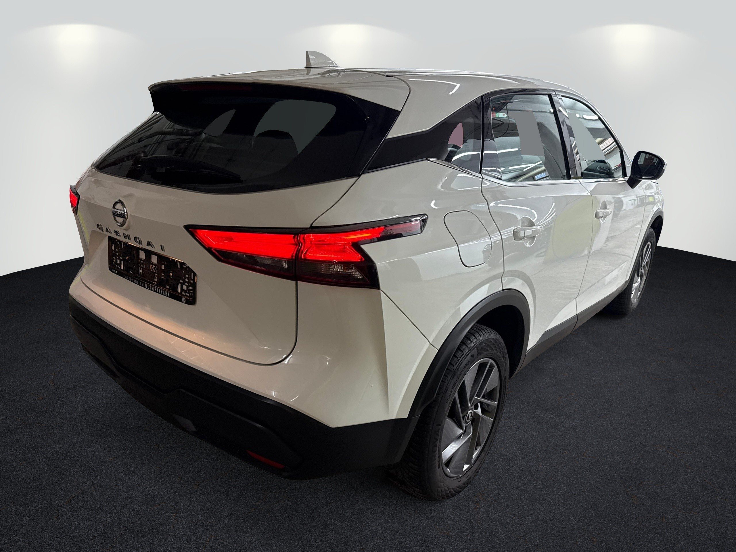 Nissan Qashqai 1.3 DIG-T MHEV Acenta ACC LED Navi SHZ - Image 4