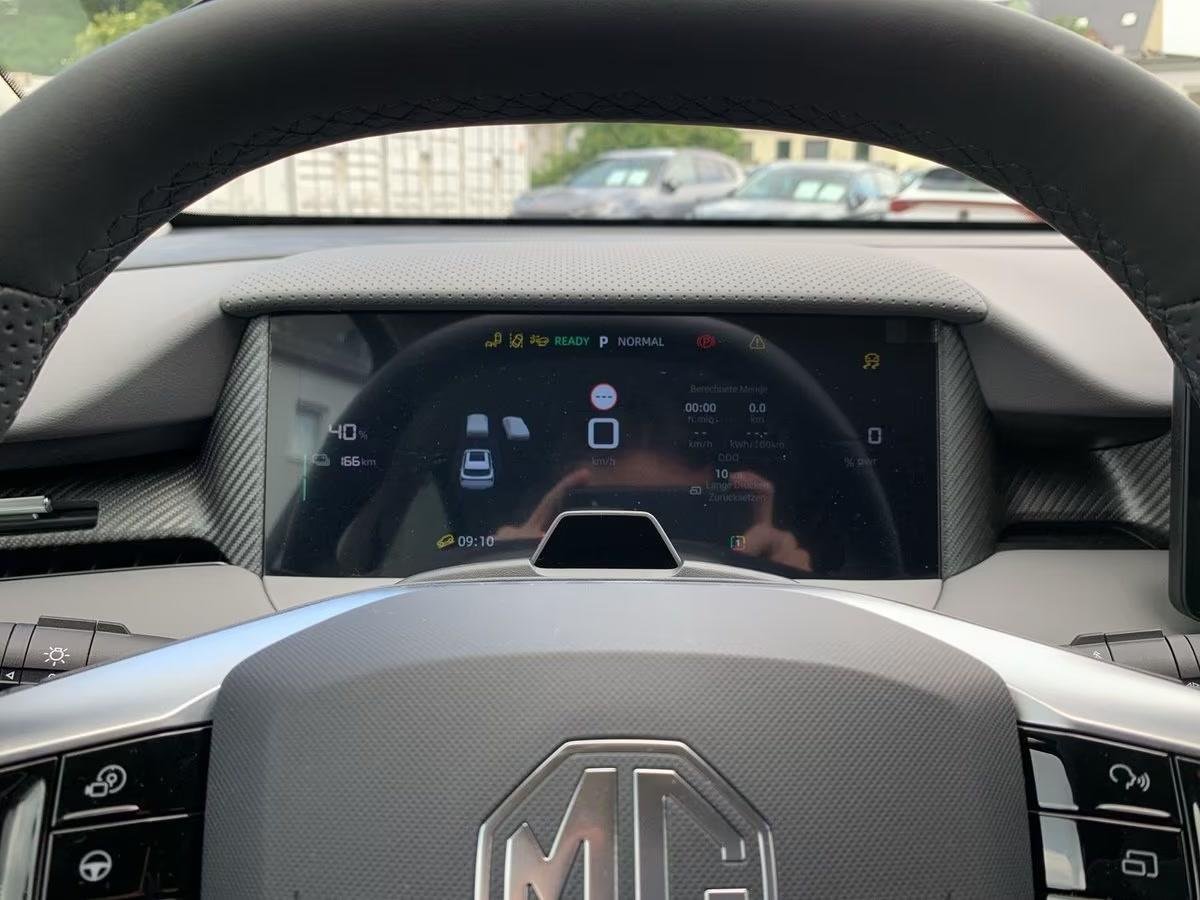 MG S5 EV LUX 360°GRAD-KAMERA*WIRELESS-CHARGING* - Image 7